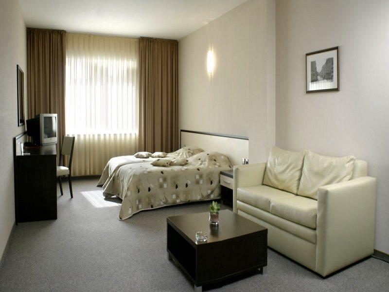 Kendros Hotel Plovdiv Esterno foto